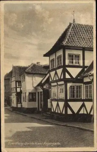 Ak Svendborg Dänemark, Gebäude in  Fachwerkstil, Straßenansicht, Bagergade