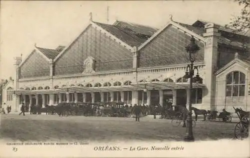 Ak Orléans Loiret, Bahnhof  neue Eingangsseite, Pferdekutschen