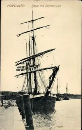 Ak Haderslev Hadersleben Dänemark, Hafen mit Segelschiffen