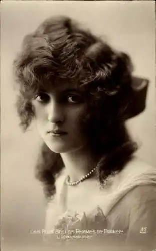 Ak Die schönsten Frauen Frankreichs, L'Emeraude