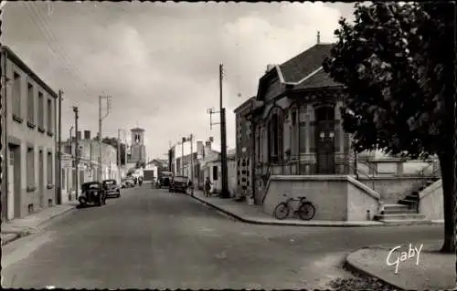 Ak L'Aiguillon sur Mer Vendee, Rue Principale, Post