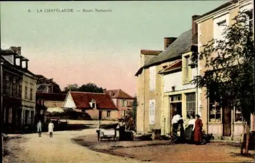 Ak La Chapelaude Allier, Route Nationale, Gebäude, Menschen, ländliche Szene