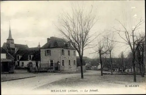 Ak Meaulne Allier, HOTEL DELI PUCE, Le foirail, E. ALAMY, Ansicht von Meaulne