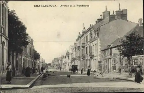 Ak Châteauroux Indre, Avenue de la République,  Architektur, Straßenansicht, künstlerischer Eindr