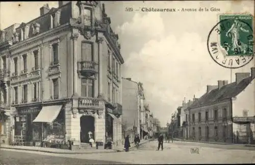 Ak Châteauroux Indre, Stadtansicht, Avenue de la Gare,  Architektur, Straßenansicht