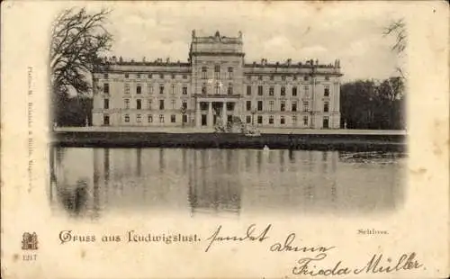 Ak Ludwigslust in Mecklenburg, Schloss  Wasser, Bäume, 