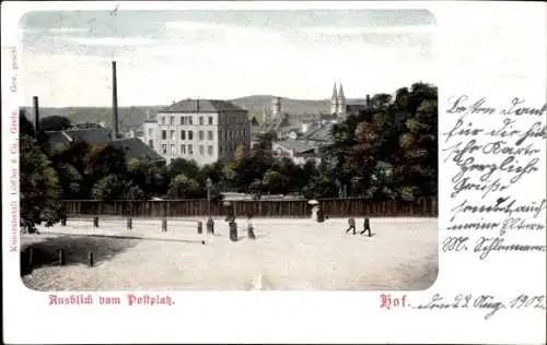 Ak Bad Heilbrunn in Oberbayern, Ausblick vom Postplatz, Gebäude im Hintergrund, Menschen auf der 