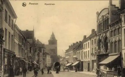 Ak Menin Menen Meenen Lys Westflandern, Stadtansicht  Rijselstraat,  Architektur, Menschen auf de