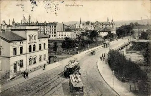 Ak Gera in Thüringen,  Heinrichsbrücke, alte Straßenansicht, Straßenbahn