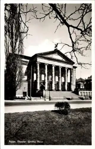 Ak Poznań Posen, Theater, Großes Haus,  Architektur, Bäume im Vordergrund