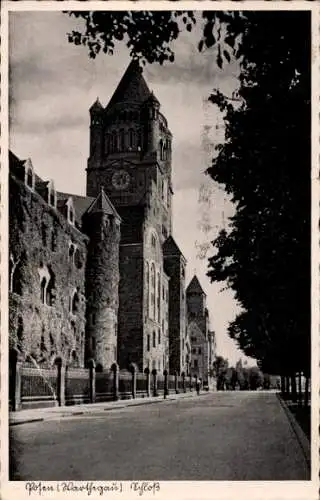 Ak Poznań Posen, Straßenpartie vor dem Schloss, Turmuhr