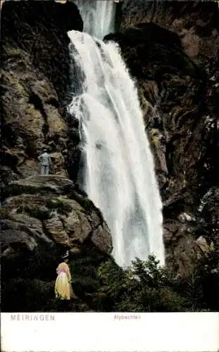 Ak Meiringen Kanton Bern Schweiz, Alpbachfall, Mann und Frau bei Wasserfall, farbige Darstellung