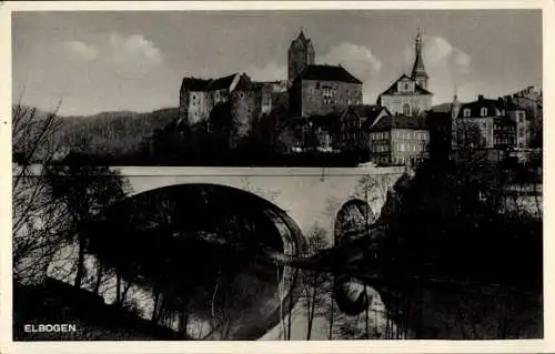 Ak Loket Elbogen Region Königgrätz, Schloss  Brücke, Wasser, Bäume,  Architektur