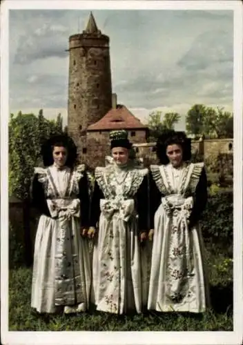 Ak Sorbisch Katholische Braut mit ihren Ehrendamen, Zuchtfrauen, Tracht