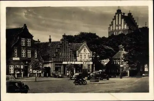 Ak Heiligenhafen, Markt, Kaufhaus F. Ehler, Tankstelle Boie