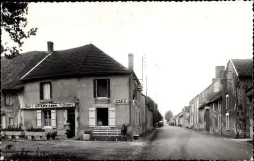 Ak Les Petites Loges Marne, Straßenpartie, Cafe