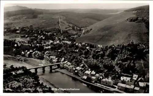 Ak Saarburg Saar bei Trier Rheinland Pfalz, Fliegeraufnahme