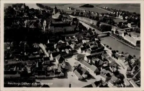 Ak Neuburg an der Donau Oberbayern, Luftbildansicht, Neuburg/Donau,  Bauten
