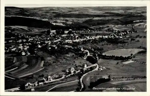 Ak Baumholder im Westrich, Luftaufnahme, Landschaftsaufnahme, Dorf, Felder, Naturszenen