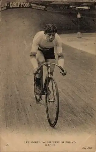 Ak Radrennfahrer Kaeser, deutscher Sprinter, Radrennbahn