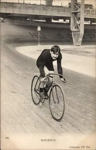 Ak Radrennfahrer Giorgis, auf der Radrennbahn