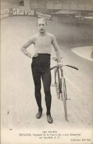 Ak Radrennfahrer Muller, Sieger 1000-Kilometer-Rennen, Fahrrad J. C.,  Radrennbahn