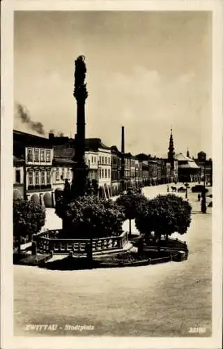 Ak Svitavy Zwittau Region Pardubice, Stadtplatz mit Brunnen
