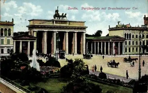 Ak Berlin Mitte, Pariser Platz, Brandenburger Tor