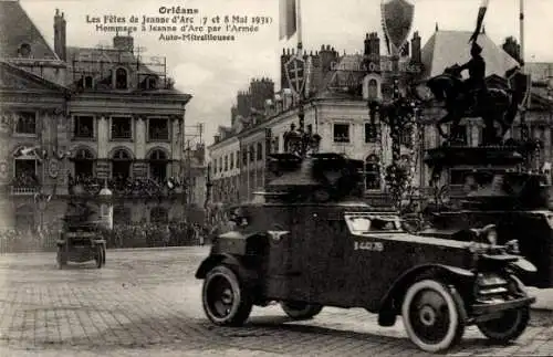 Ak Orléans Loiret, Feste zu Ehren von Jeanne d'Arc, Militärfahrzeuge,  Architektur