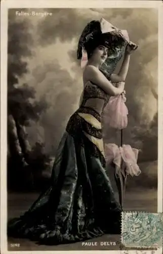 Ak Varieté Künstlerin Folies Bergére, Marinett, Portrait