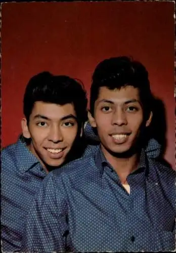 Ak Band The Blue Diamonds, Portrait