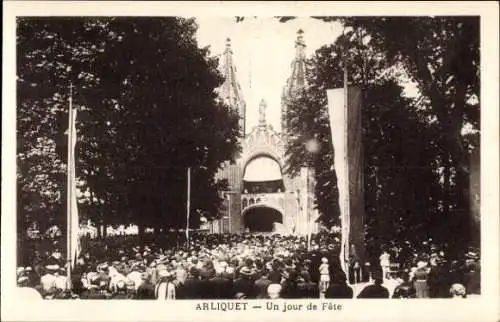 Ak Arquilet Aixe sur Vienne Haute Vienne, Festtag, Besucher