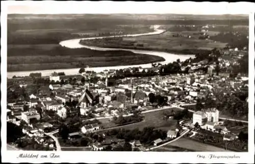 Ak Mühldorf am Inn Oberbayern, Luftbild von  Flusslandschaft, Stadtansicht