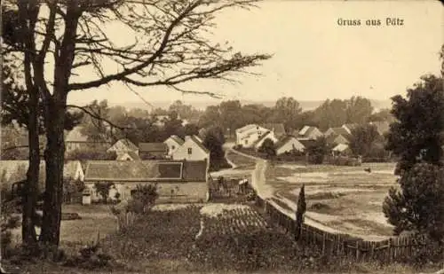 Ak Pätz Bestensee in Brandenburg, Ansicht von  ländliche Szenerie, mehrere Häuser, begrünte Fläch