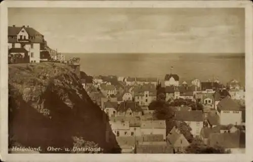 Ak Nordseeinsel Helgoland,  von  Ober- und Unterland, Meer im Hintergrund