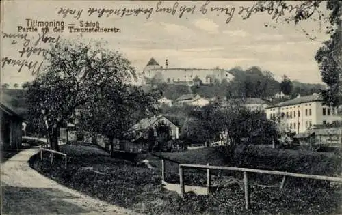 Ak Tittmoning in Oberbayern, Schloss  Partie an der Traunsteinerstr., Landschaft, alte 