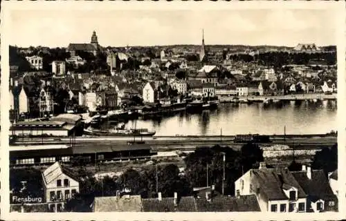 Ak Flensburg in Schleswig Holstein, Luftaufnahme von  Hafenansicht, Stadtlandschaft