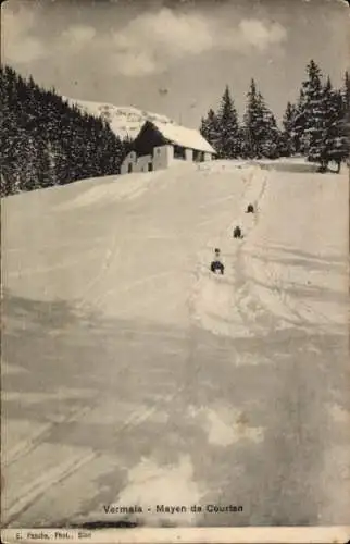 Ak Montana Vermala Kanton Wallis Schweiz, Schneelandschaft, Haus, verschneite Bäume, Menschen bei