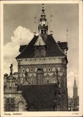Ak Gdańsk Danzig, Historisches Gebäude, Türme, Wolken, Schwarz-Weiß-Foto