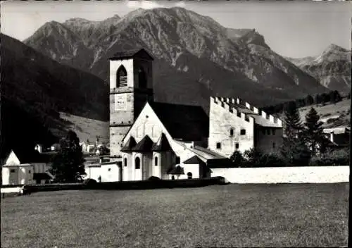 Ak Kanton Graubünden Grisons, Klosterkirche Münster,  Karolingisch, 9. Jahrhundert, Berge im Hint