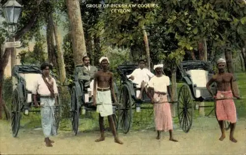Ak Ceylon Sri Lanka, Gruppe von Rickshaw Coolies, bunte 