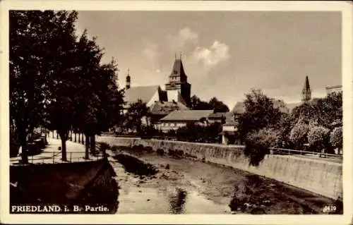 Ak Frýdlant v Čechách Friedland Reg. Reichenberg, Flusspartie, Glockenturm