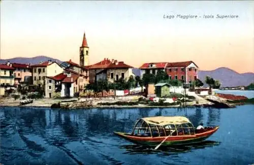 Ak Isola Superiore Piemonte, Lago Maggiore,  Boot auf Wasser, malerische Häuser, Berglandschaft