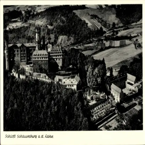 Ak Schaumburg Rinteln an der Weser, Luftaufnahme von Schloss  Wald, Felder