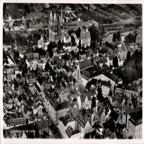 Ak Limburg an der Lahn in Hessen, Blick auf den Ort, Fliegeraufnahme