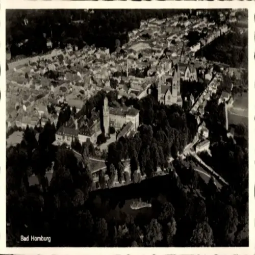 Ak Bad Homburg vor der Höhe Hessen, Luftansicht von  Stadtansicht,  Gebäude