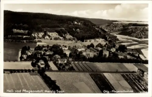 Ak Merzig an der Saar,  Heil- und Pflegeanstalt, Fliegeraufnahme