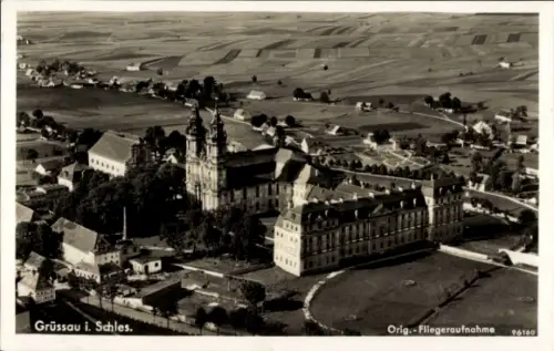 Ak Krzeszów Kamienna Góra Grüssau Schlesien, Benediktiner-Abtei, Fliegeraufnahme