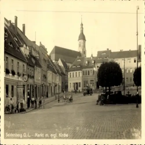 Ak Zawidów Seidenberg Oberlausitz Niederschlesien, Marktplatz, evangelische Kirche