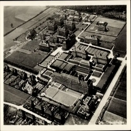 Ak Zwickau in Sachsen, Heinrich-Braun-Krankenhaus, Fliegeraufnahme